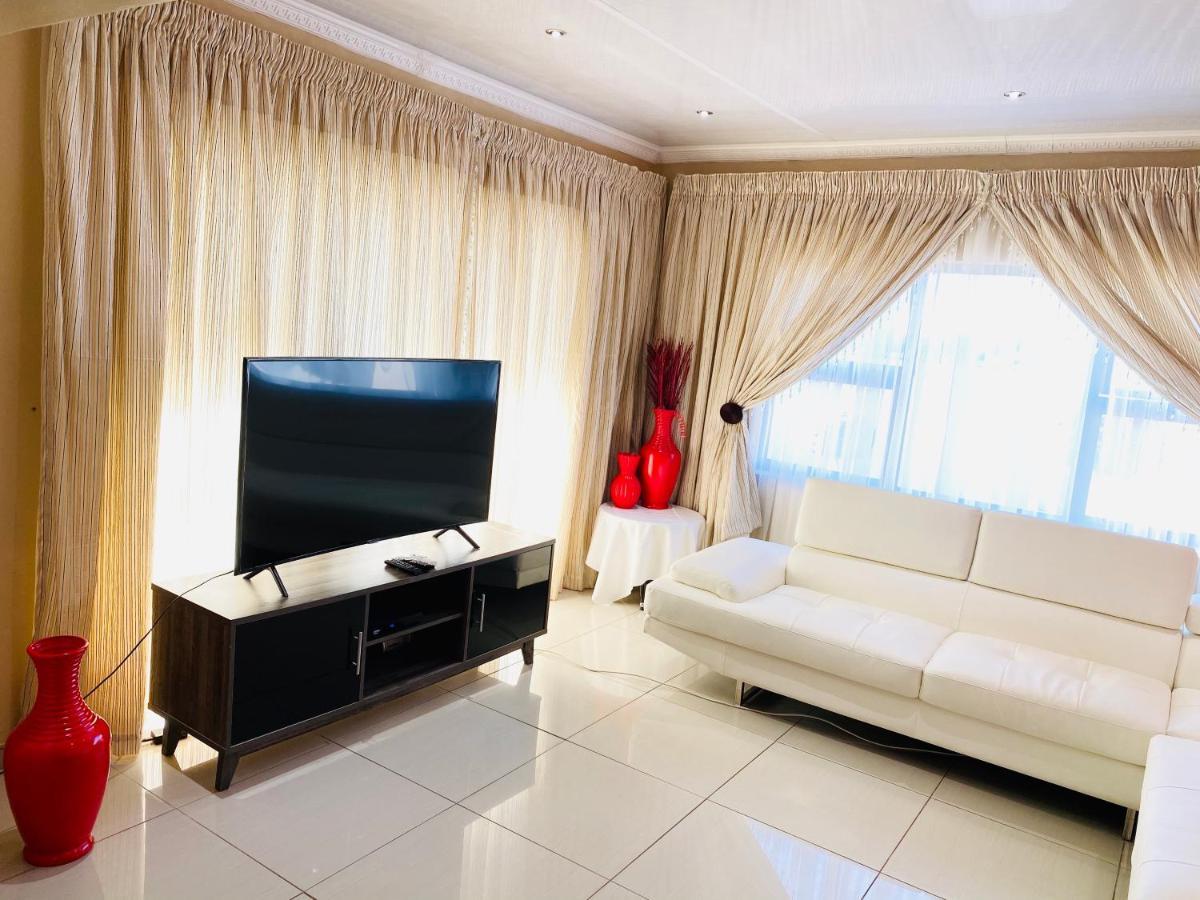 River Valley Guest House Butterworth Εξωτερικό φωτογραφία